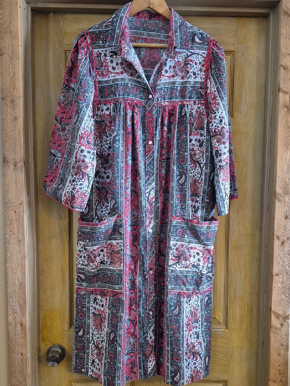 Vintage Modern Coat House Dress Robe Duster Long Sleeve Snap Up Front Cotton Med